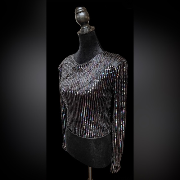 Black Crop Top - Picture 5 of 13